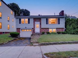 219 North St, Salem, MA 01970