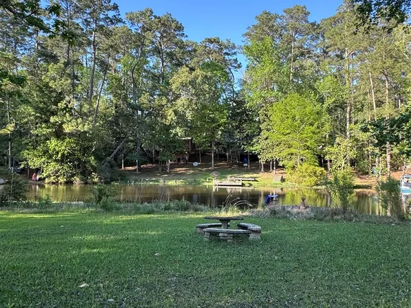 479 County Rd, Goodrich, TX 77335