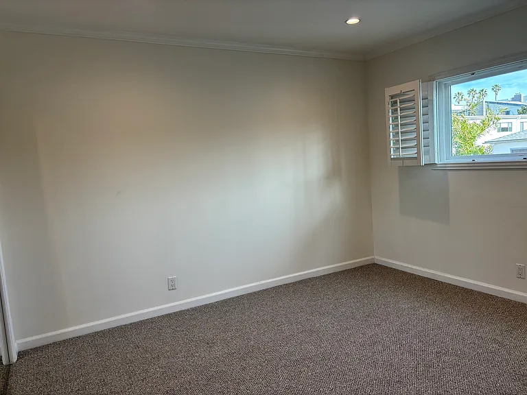 229 Bicknell Ave #302 — Photo 32