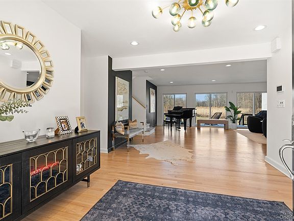 5th image of 15 Haights Cross Road