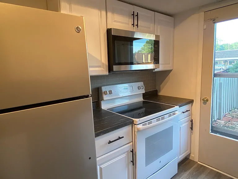 7376 Country Brook Dr #7376 — Photo 4