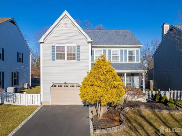 54 Magellan Way, Franklin Park, NJ 08823