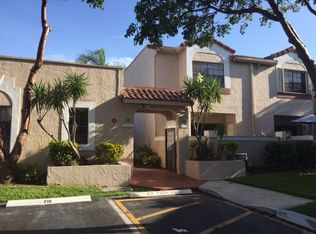 11642 NW 11th St, Pembroke Pines, FL 33026