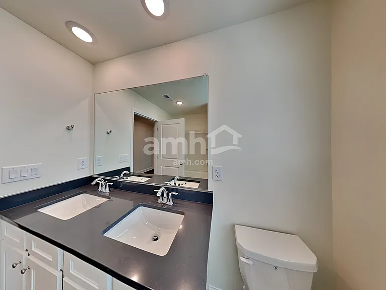 216 Willow Ln — Photo 21
