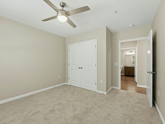 3rd image of 806 Murphy Ave SW APT 2204