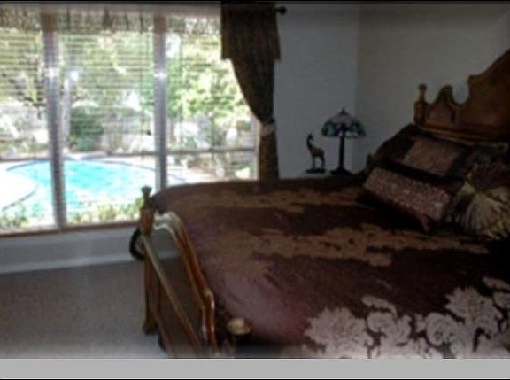 4th image of 3903 Woodvine Dr