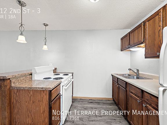 3rd image of 312 2nd St #3
