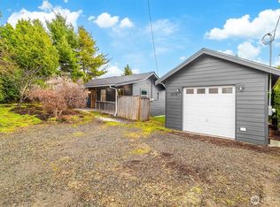 3216 Bennett Dr, Bellingham, WA 98225