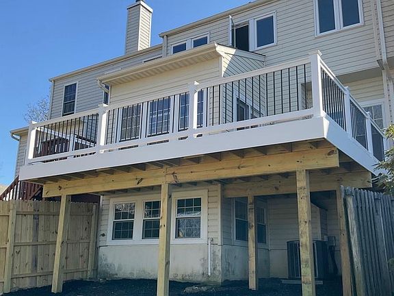 2nd image of 222 Sloan Ct