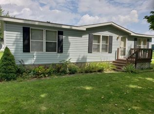 15060 Country Ln, Constantine, MI 49042