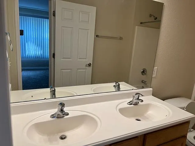 2798 Floex Dr — Photo 5