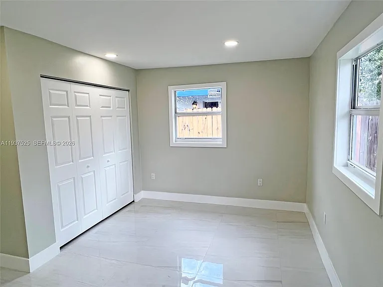 11962 SW 37th Ter — Photo 19