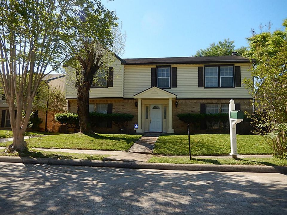 1st image of 13607 Tonnochy Dr