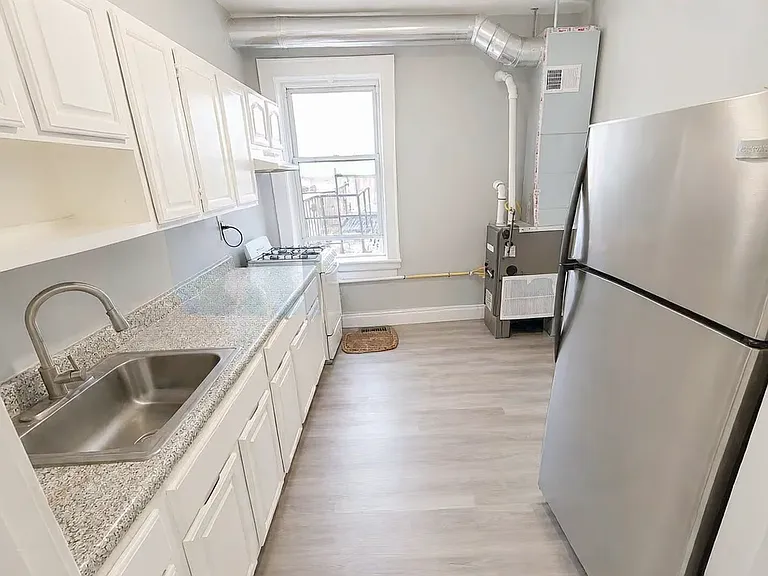 93 Fairmount Ter #418 — Photo 1