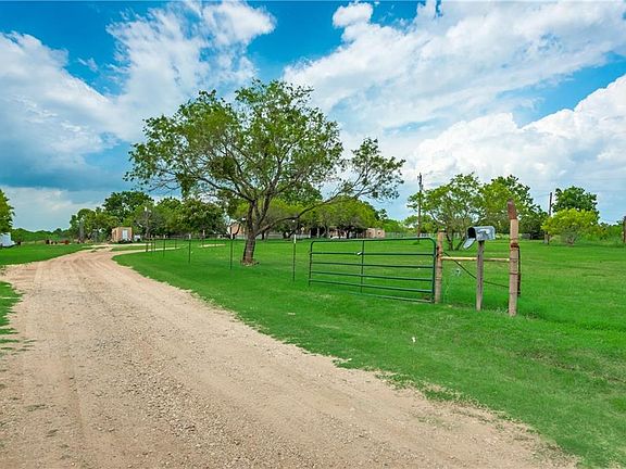 3rd image of 500 SE County Road 2200