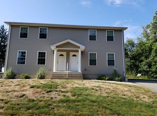 36 Old Fuller Rd #36, Chicopee, MA 01020