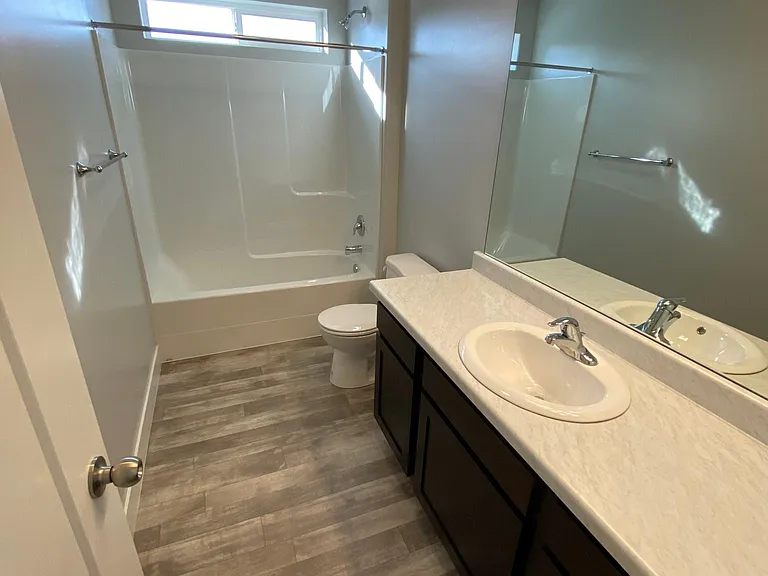 1758 W Stone Gate Dr — Photo 13