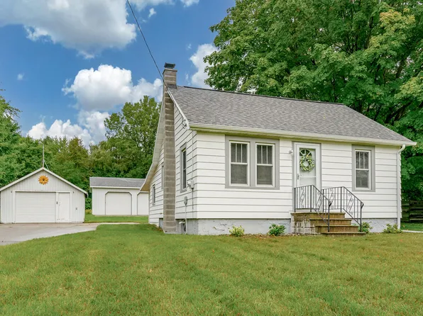 2591 W Thar Rd, Benton Harbor, MI 49038