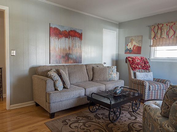 4th image of 659 Albemarle Ave SE