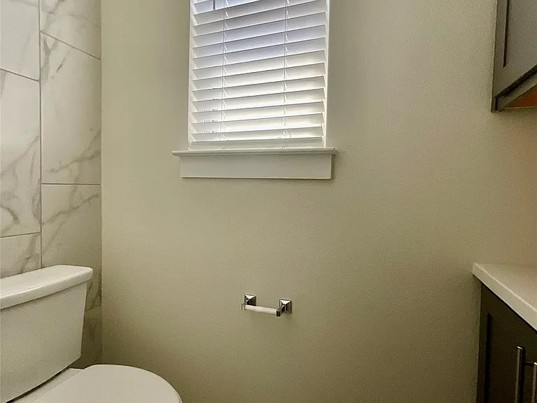 12001 Vista Parke Dr #203 — Photo 15
