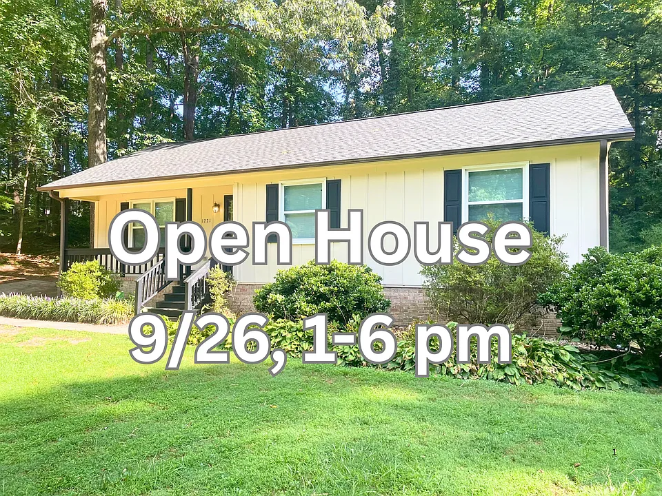 1221 Roundtree Ct