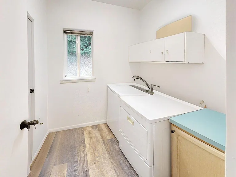 2337 N Glenisle Ave #A — Photo 28