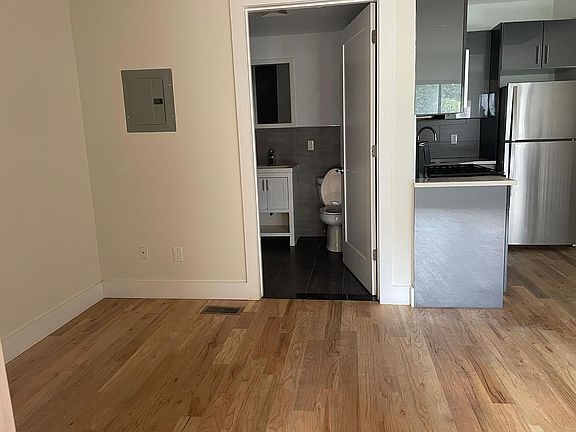 5th image of 1475 Nostrand Ave #1B