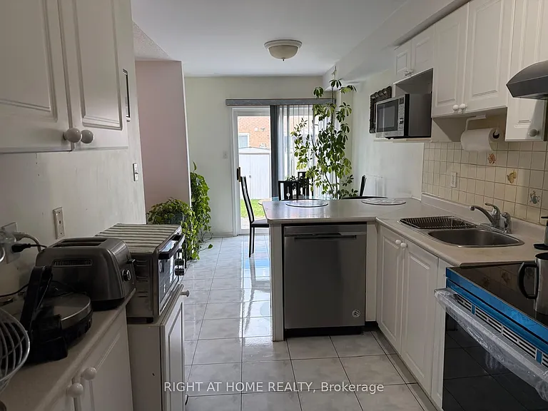 5392 Marblewood Dr — Photo 6