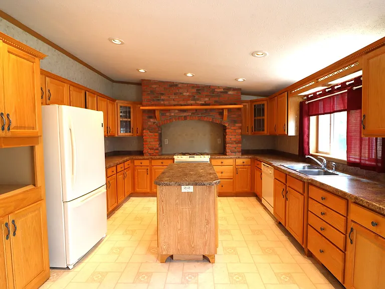 14 Meadowview Dr — Photo 32