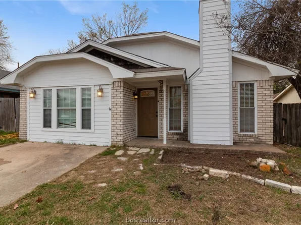 2919 Fairchild Dr, Bryan, TX 77803