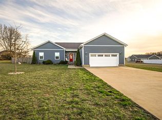 900 E Hampton Ct, Franklin, KY