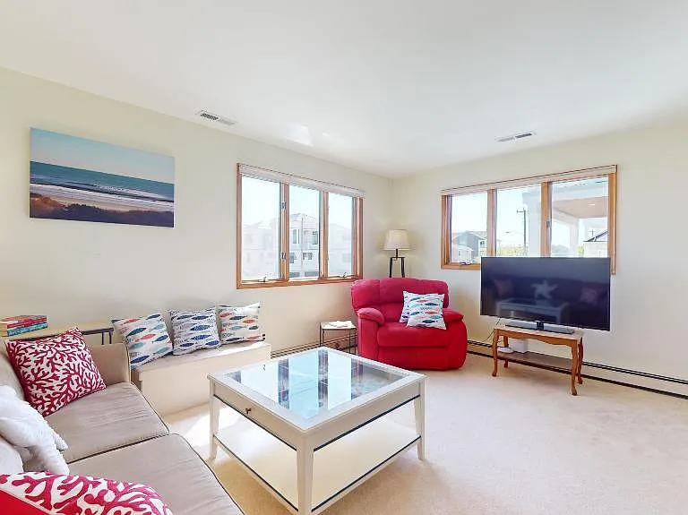 110 Sheridan Sq #B — Photo 5