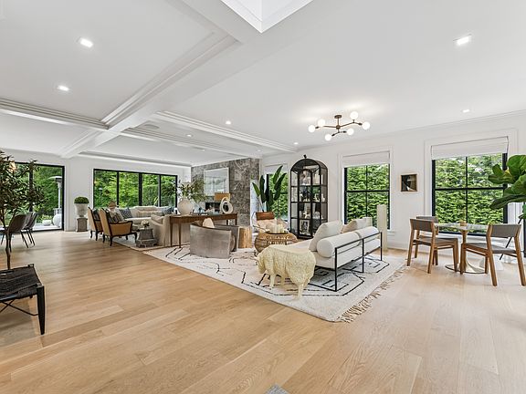 3rd image of 84 Wildwood Rd