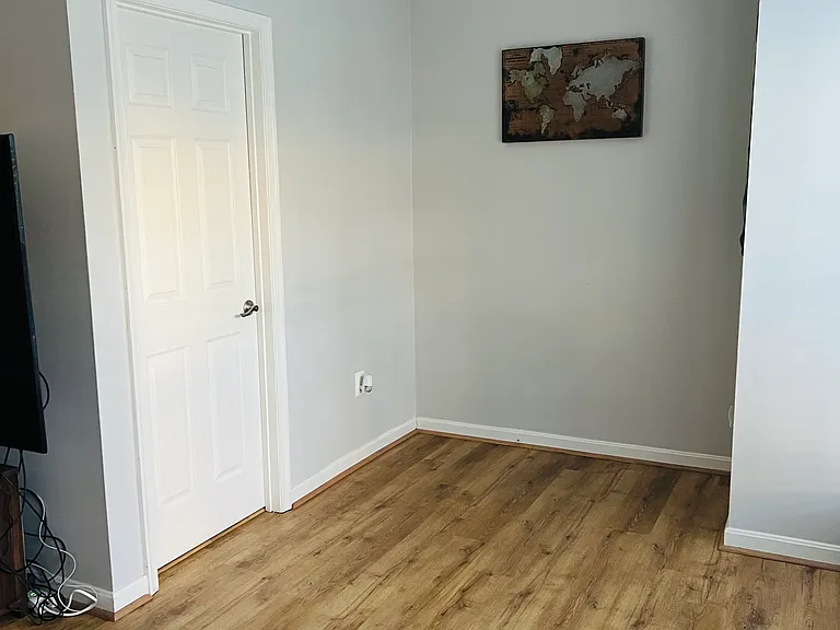 9404 Lanae Ln — Photo 16