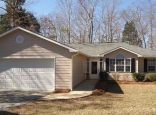 141 Douglas Dr, Ellerslie, GA 31807