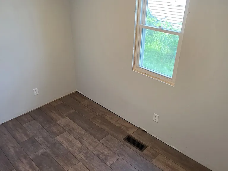 1017 Greene St — Photo 4