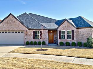 5753 Staro Ln, Springdale, AR 72762