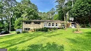 4 bed, 3.0 bath, 3931 sqft, $2,700 — Photo 1