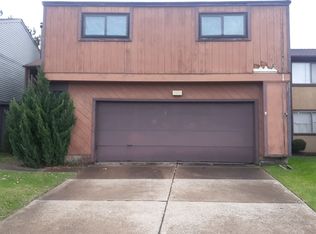 7152 Rippling Brook Ln #6, Mentor, OH 44060