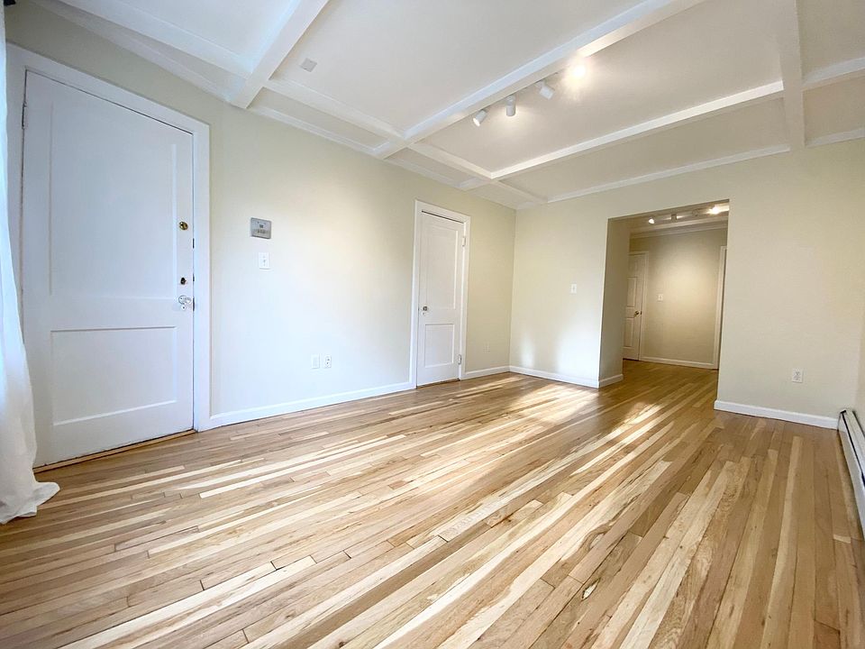 1st image of 94 Old Colony Ave APT 2