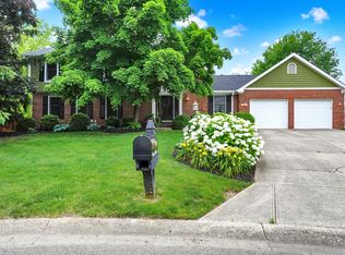 58 Penn Pl, Zionsville, IN 46077