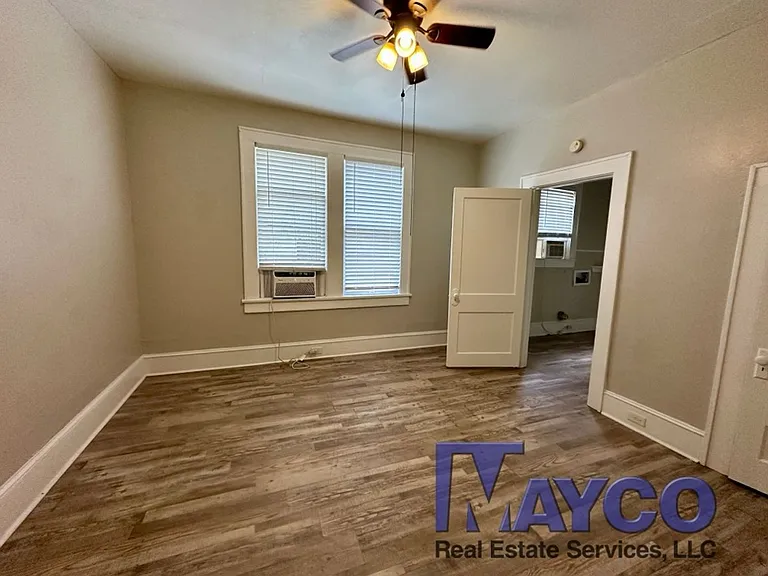 1054 Wilkinson St — Photo 3