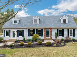 2015 Linsenbigler Rd, Pennsburg, PA 18073