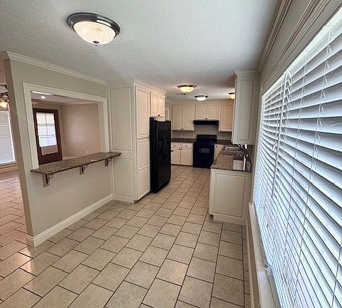 3rd image of 2701 Prienwood Dr