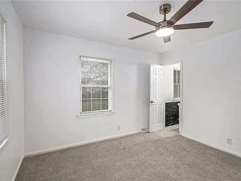 321 NW 22nd Street Ter — Photo 15