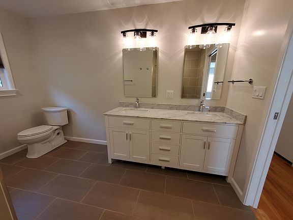 3rd image of 1652 Escalante Way