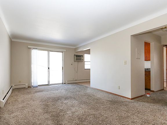 4th image of 1640 Cumberland St APT 4