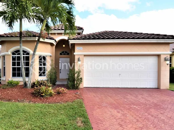 5221 SW 141st Ave, Hollywood, FL 33027