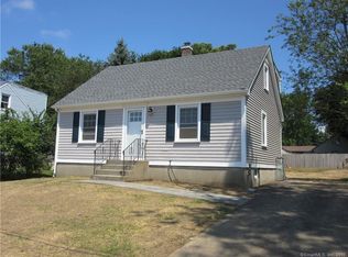 19 Soundview Rd, Groton, CT 06340