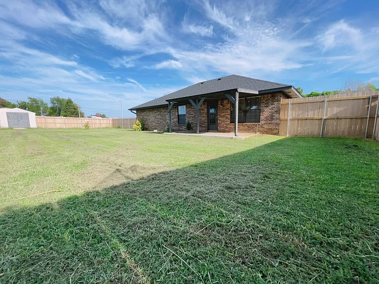 102 Northridge Dr — Photo 7